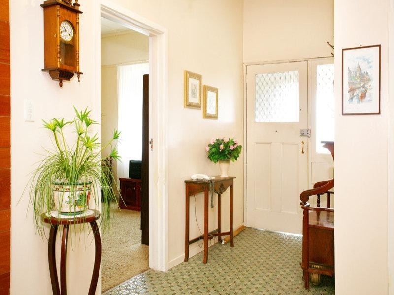 11 Bayliss Street, Preston West VIC 3072