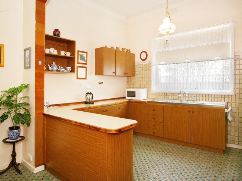 11 Bayliss Street, Preston West VIC 3072