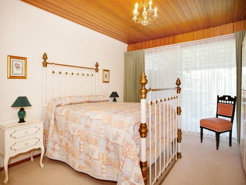 11 Bayliss Street, Preston West VIC 3072