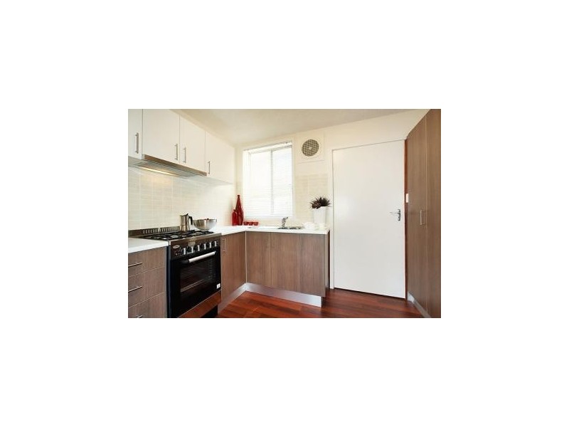 7/25  Martin Street, Thornbury VIC 3071