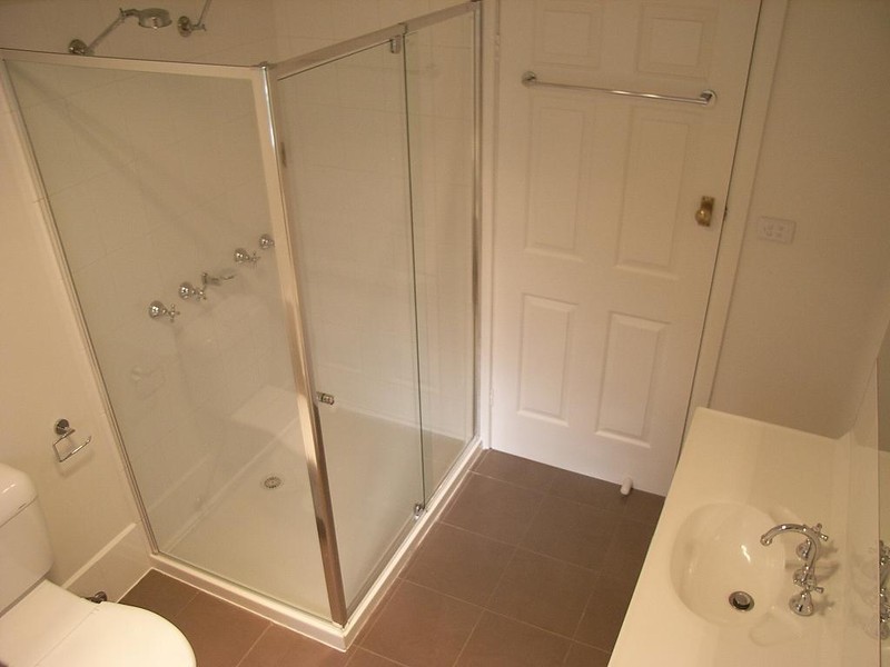 46 Dorrington Avenue, Reservoir VIC 3073