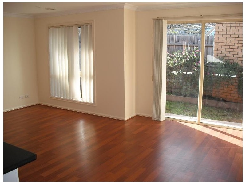 3/10 Miranda Road, Reservoir VIC 3073