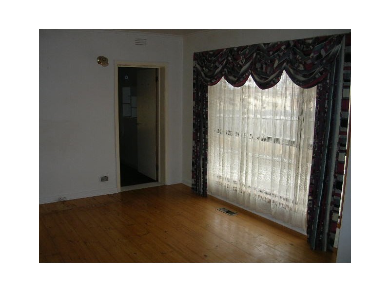 26 Gisborne Cresent, Reservoir VIC 3073