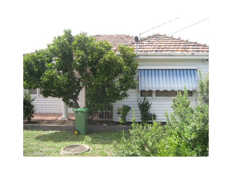 16 Kenneth Street, Preston VIC 3072