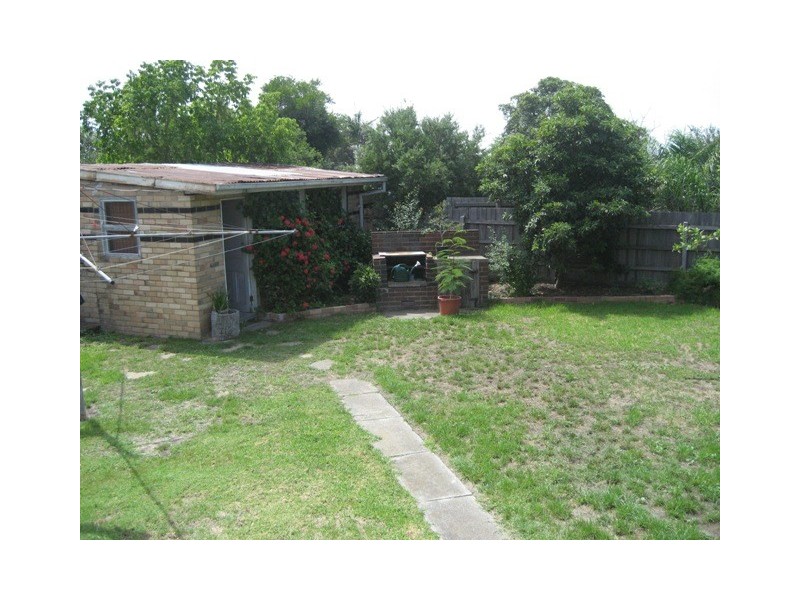 16 Kenneth Street, Preston VIC 3072