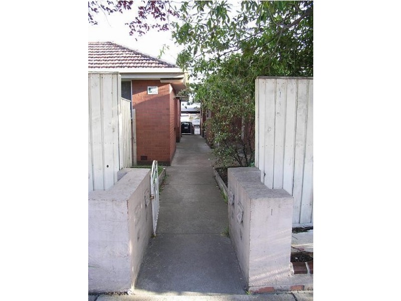 2/1 Station Street, Reservoir VIC 3073