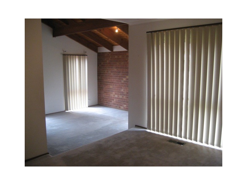 8 Durack Place, Mill Park VIC 3082