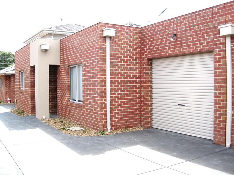 2/16 Asquith Street, Reservoir VIC 3073