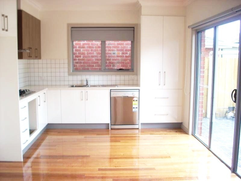 2/16 Asquith Street, Reservoir VIC 3073