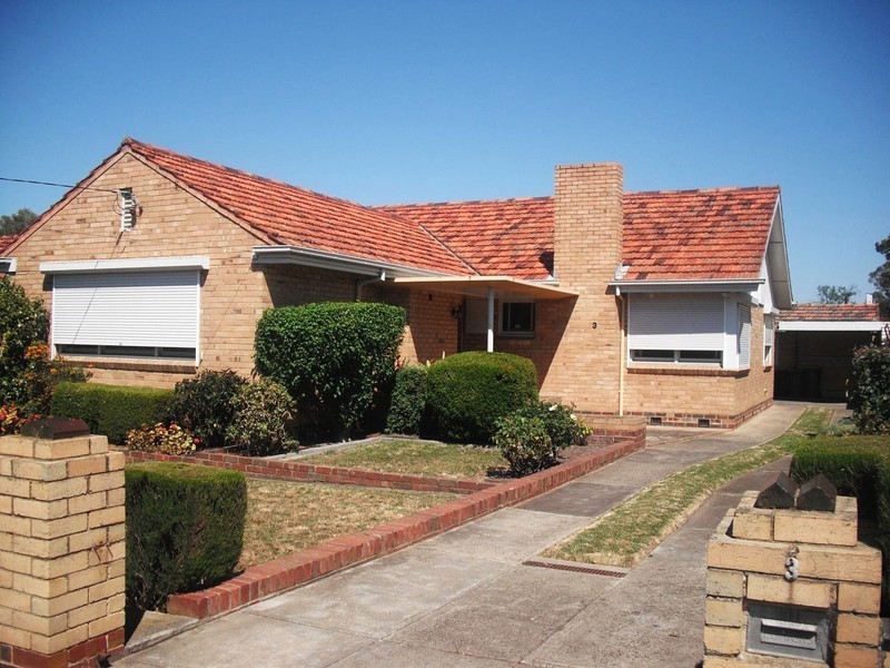 3 Army Avenue, Reservoir VIC 3073