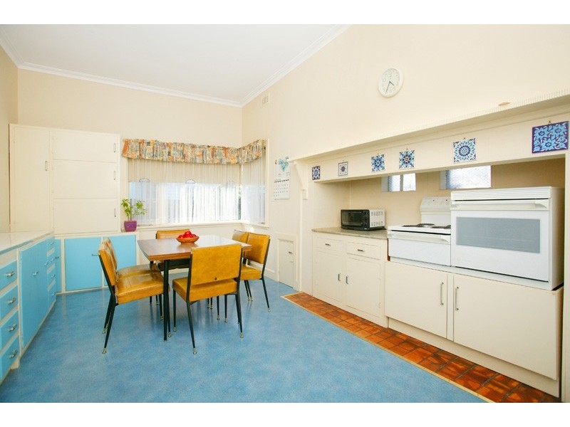 4 Esmond Street, Preston VIC 3072