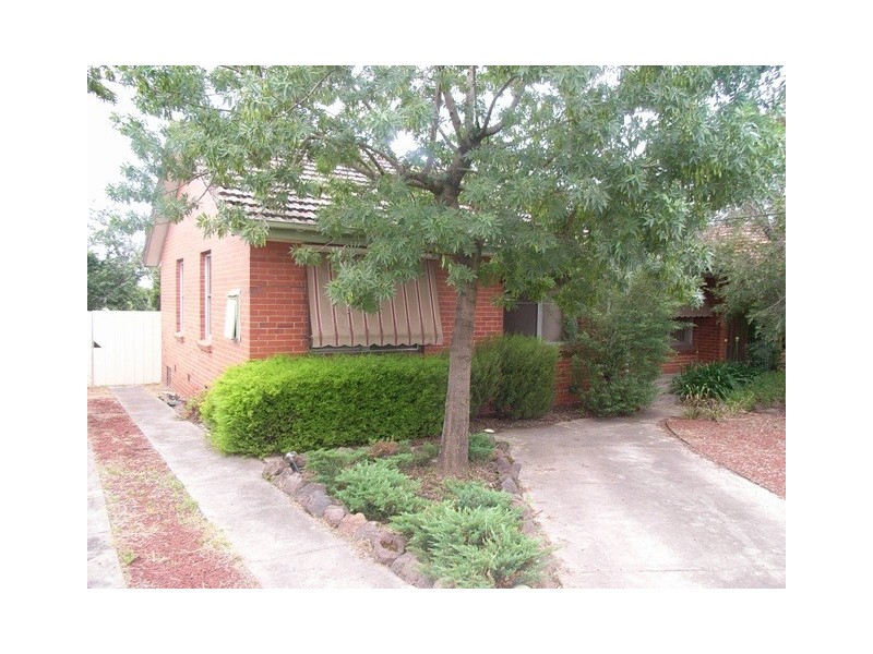 52 Bolderwood Parade, Reservoir VIC 3073