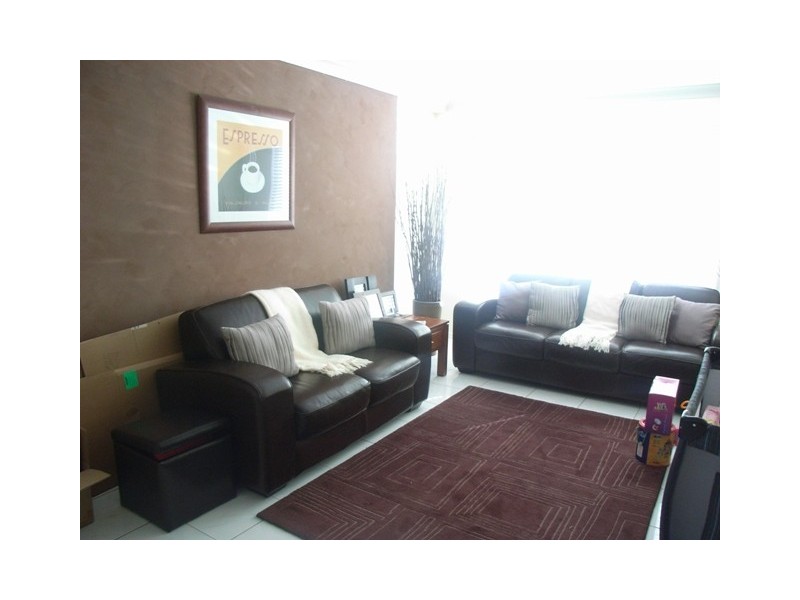 9 Roff Street, Reservoir VIC 3073