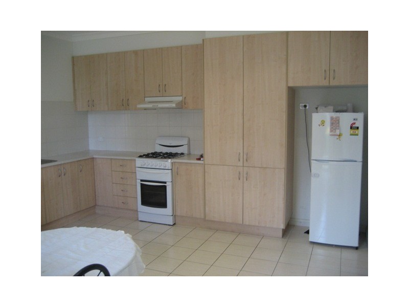 2/169 Purinuan Road, Reservoir VIC 3073