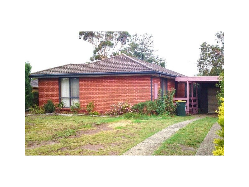 7 Landy Close, Mill Park VIC 3082