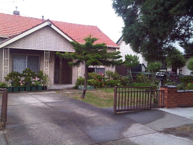 9 Robertson Street, Preston VIC 3072