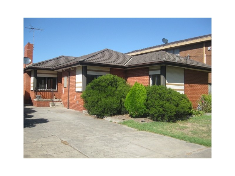 243 Mahoneys Road, Reservoir VIC 3073