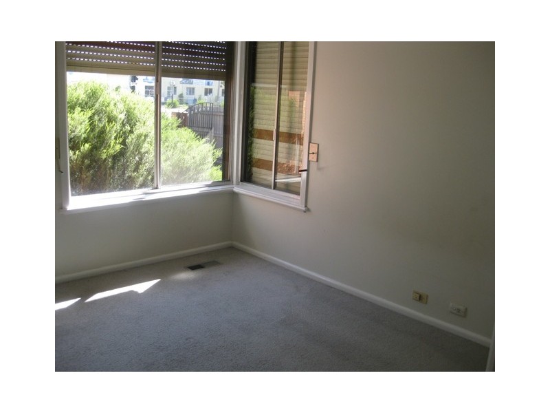 243 Mahoneys Road, Reservoir VIC 3073