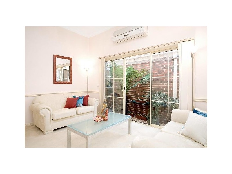 8a Olive Street, Reservoir VIC 3073