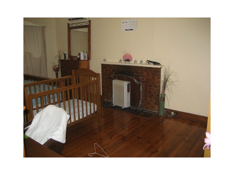 27 Gellibrand Crescent, Reservoir VIC 3073