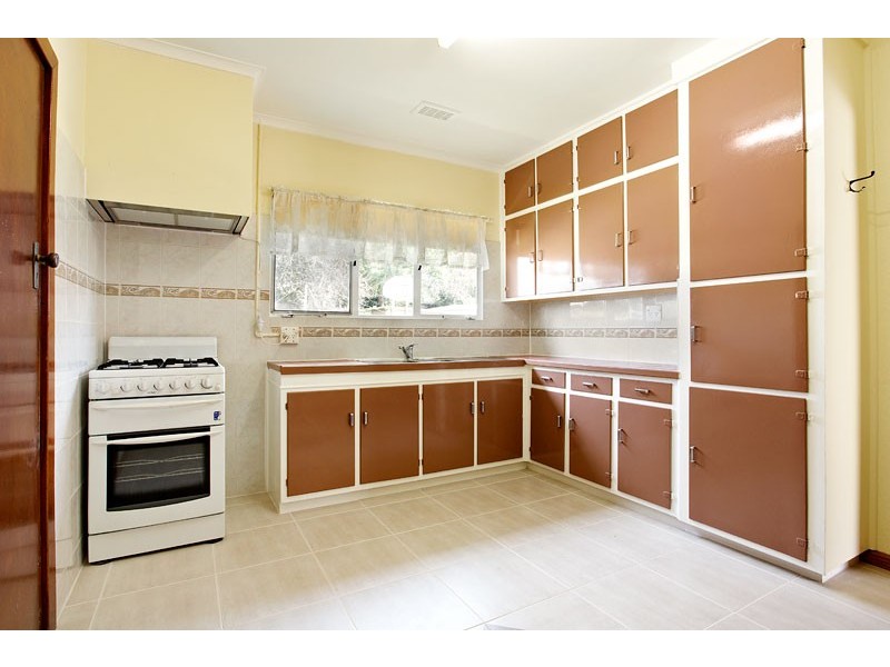 5 Enfield Avenue, Preston VIC 3072
