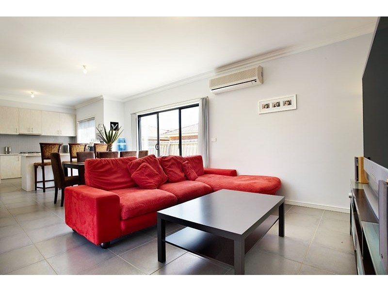 2/3 Epstein Street, Reservoir VIC 3073
