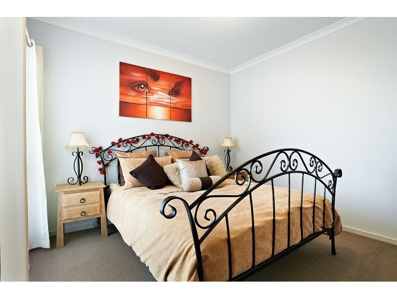 2/3 Epstein Street, Reservoir VIC 3073