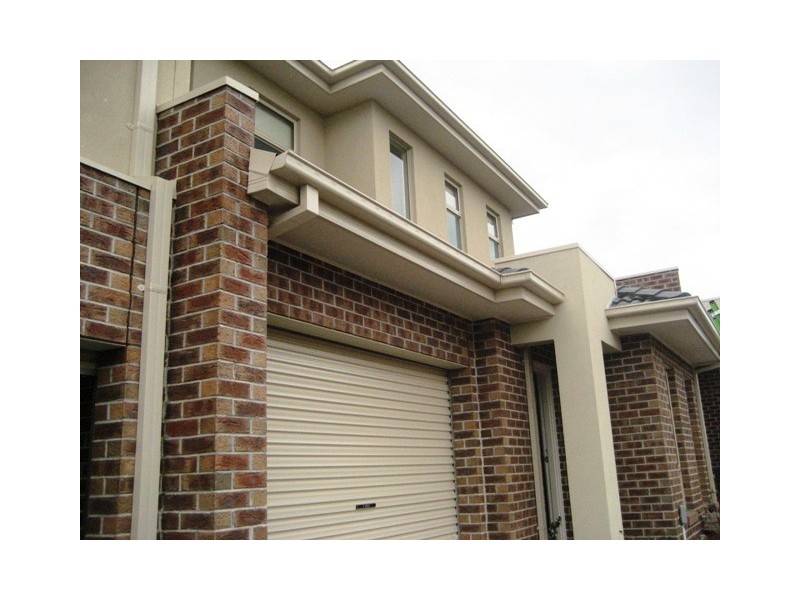 2/94 Purinuan Road, Reservoir VIC 3073