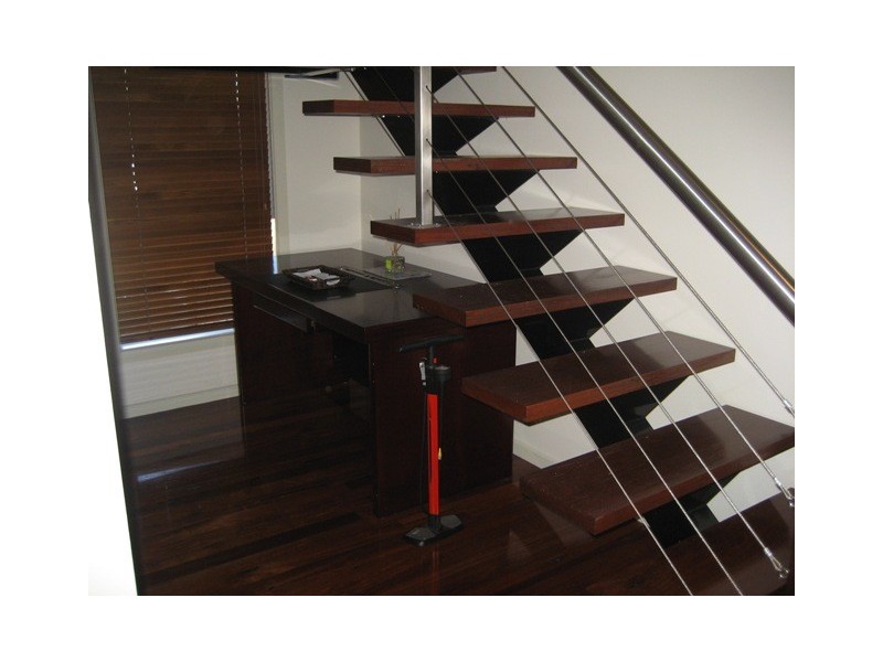 1/4 Wilkinson Street, Reservoir VIC 3073