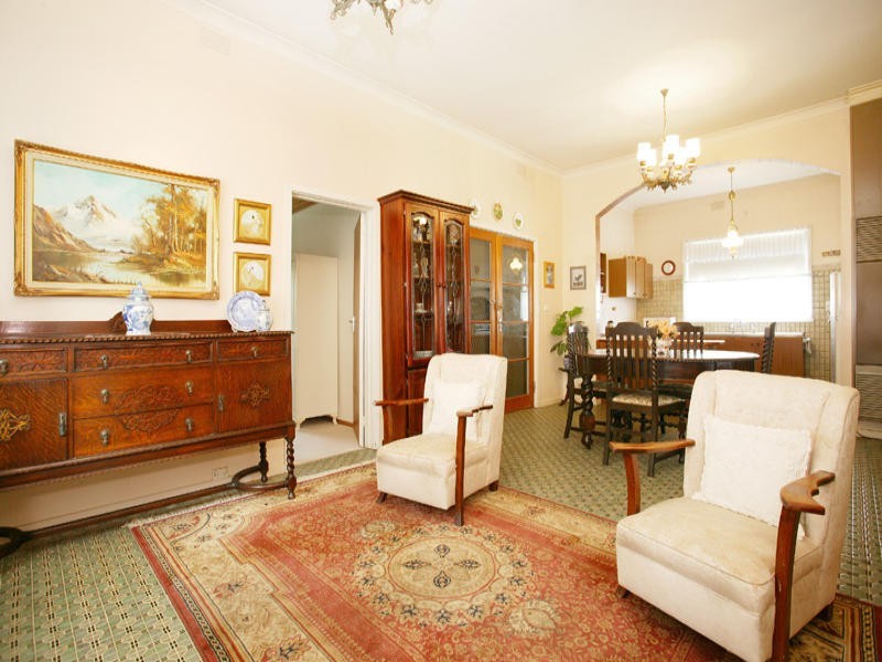 11 Bayliss Street, Preston VIC 3072