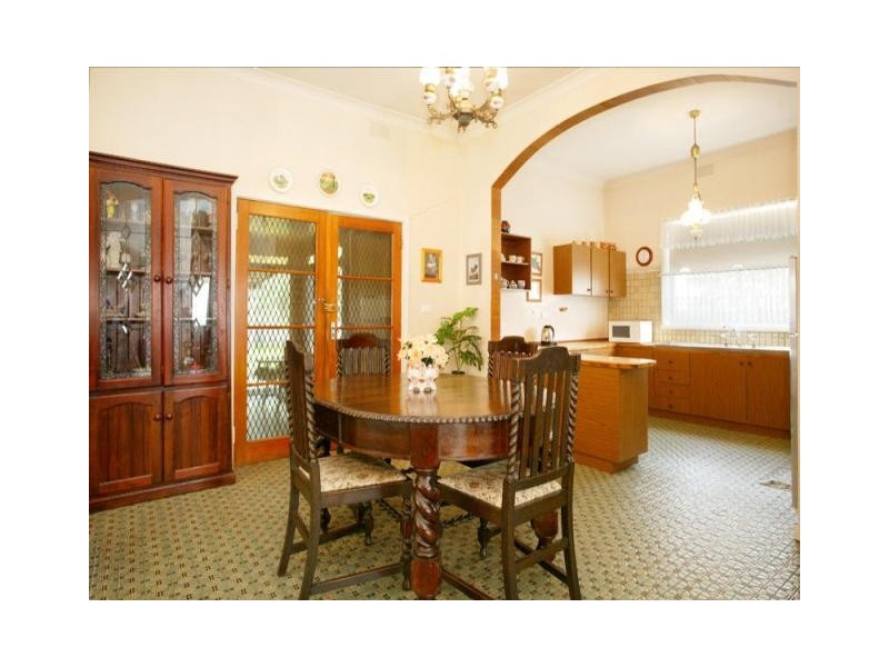 11 Bayliss Street, Preston VIC 3072