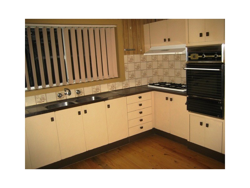 52 Banbury Road, Reservoir VIC 3073