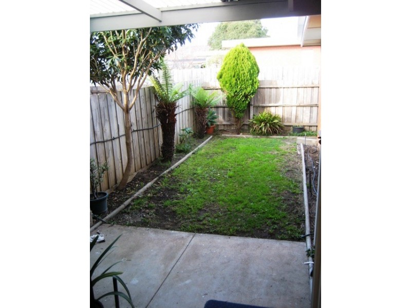 7/8 Ashley Street, Reservoir VIC 3073