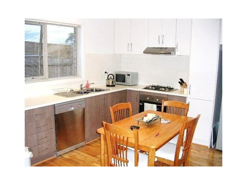 4/99 Cuthbert Road, Reservoir VIC 3073