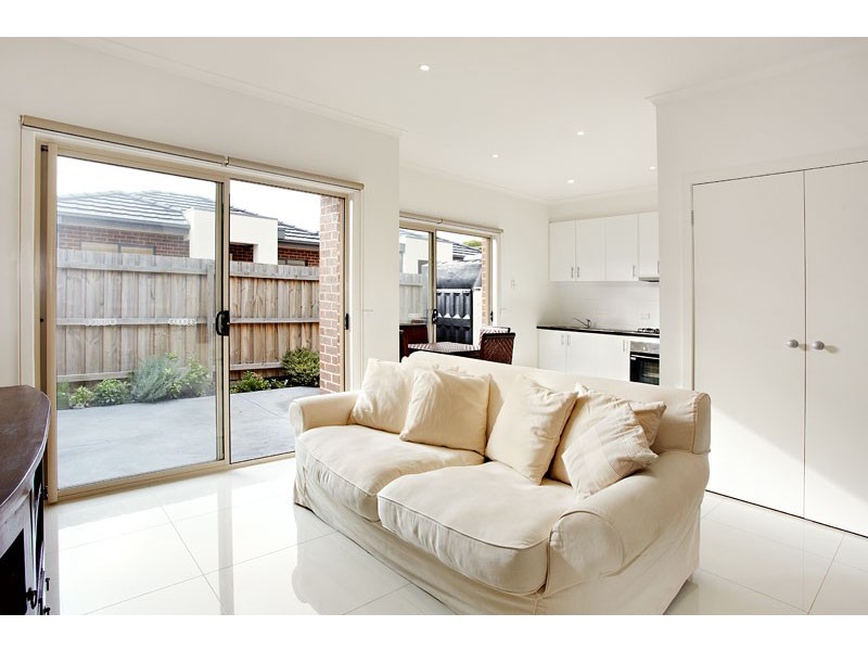 4/146 St Vigeons Road, Reservoir VIC 3073