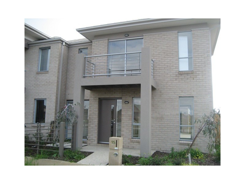 15 Hampden Green, South Morang VIC 3752