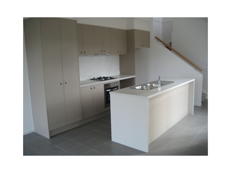 15 Hampden Green, South Morang VIC 3752
