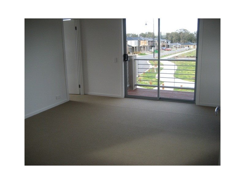 15 Hampden Green, South Morang VIC 3752