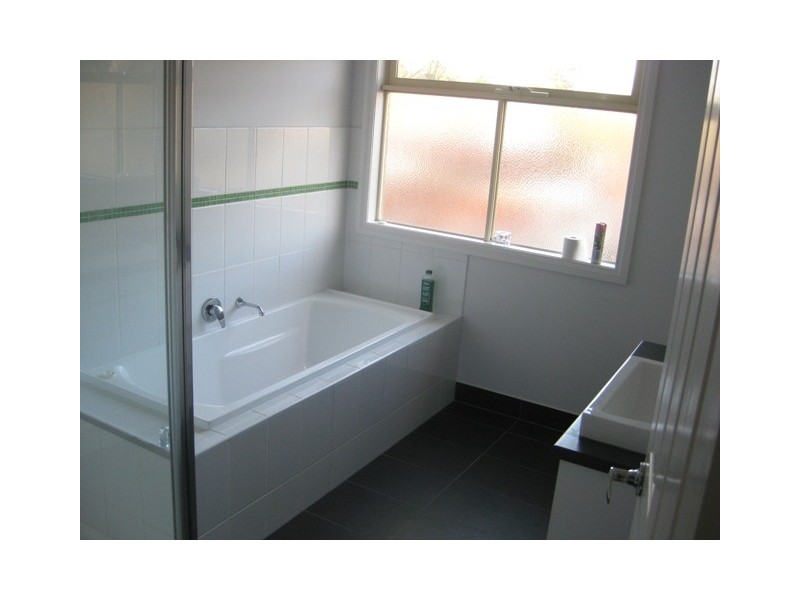 4 East Street, Heidelberg West VIC 3081