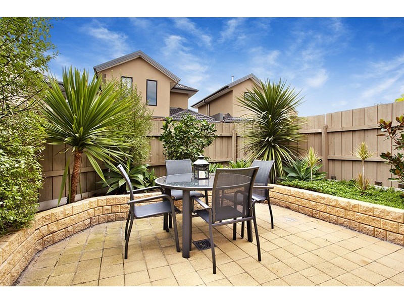 5/2 Little Wurruk Lane, Preston VIC 3072