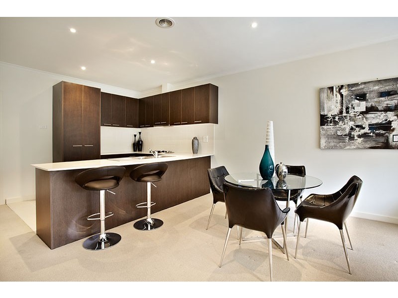 5/2 Little Wurruk Lane, Preston VIC 3072
