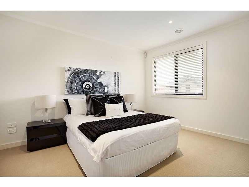 5/2 Little Wurruk Lane, Preston VIC 3072