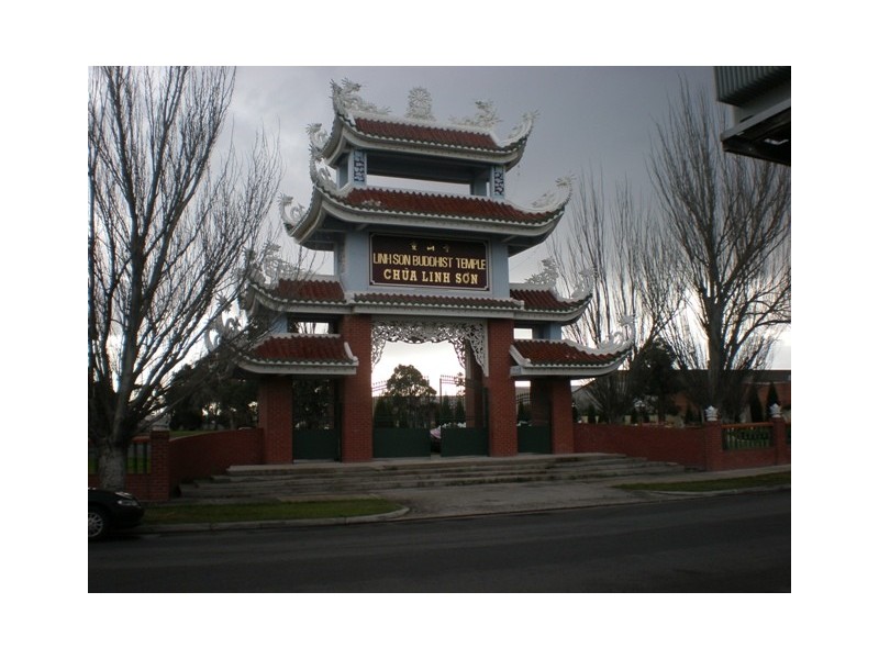 1and2/33-35 Radford Road, Reservoir VIC 3073