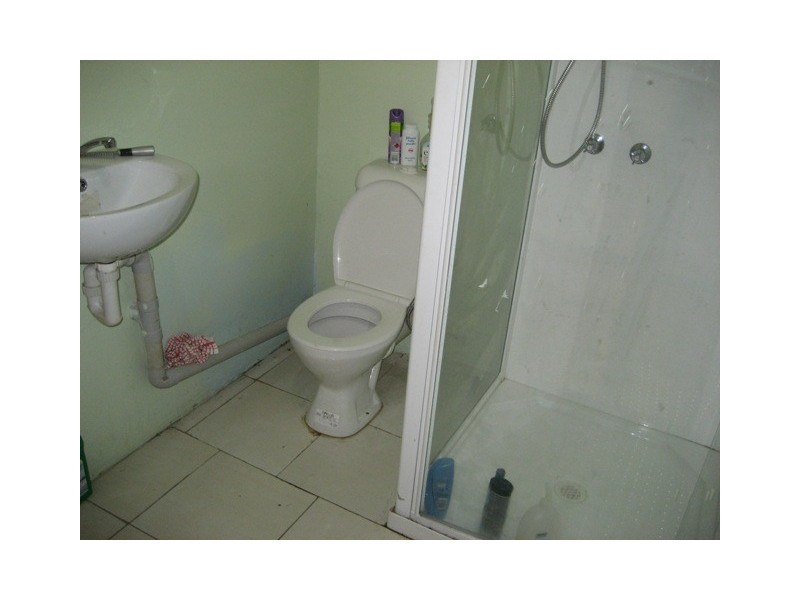 1and2/33-35 Radford Road, Reservoir VIC 3073