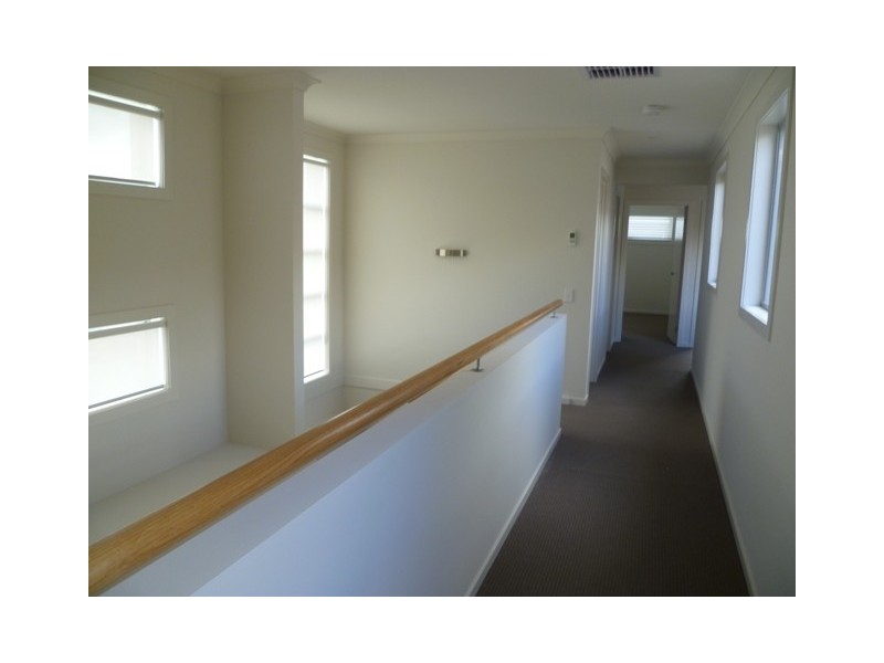 1 Hampden Green, South Morang VIC 3752