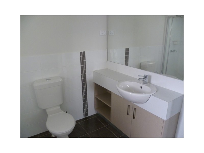 1/50 Chaleyer Street, Reservoir VIC 3073