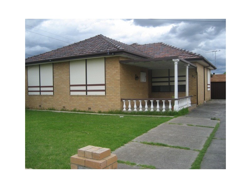 5 Dumbarton Street, Reservoir VIC 3073