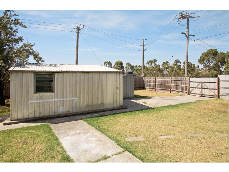 1 Autumndale Avenue, Reservoir VIC 3073