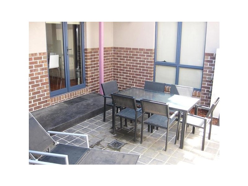 3/102 McMahon Road, Reservoir VIC 3073