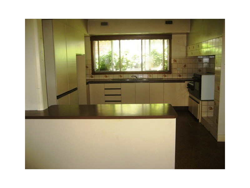 39 Home Street, Reservoir VIC 3073